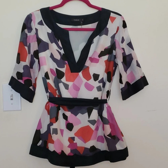 Final Price Theme Sheer Multi Color Geometric Top - Picture 1 of 8